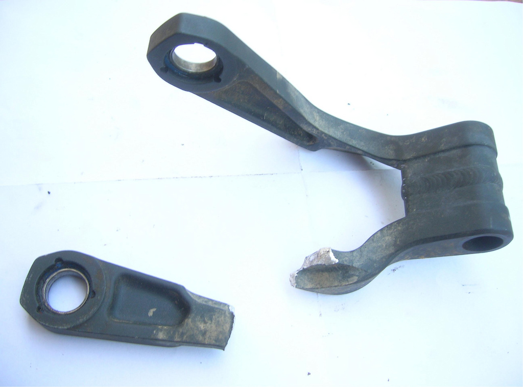 Another broken low link in Giant Reign X 2010