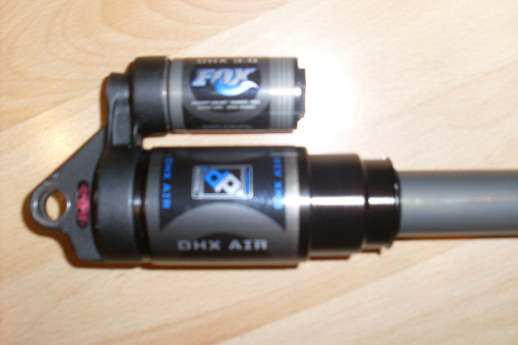 Fox DHX 3.0 air 215 x 64