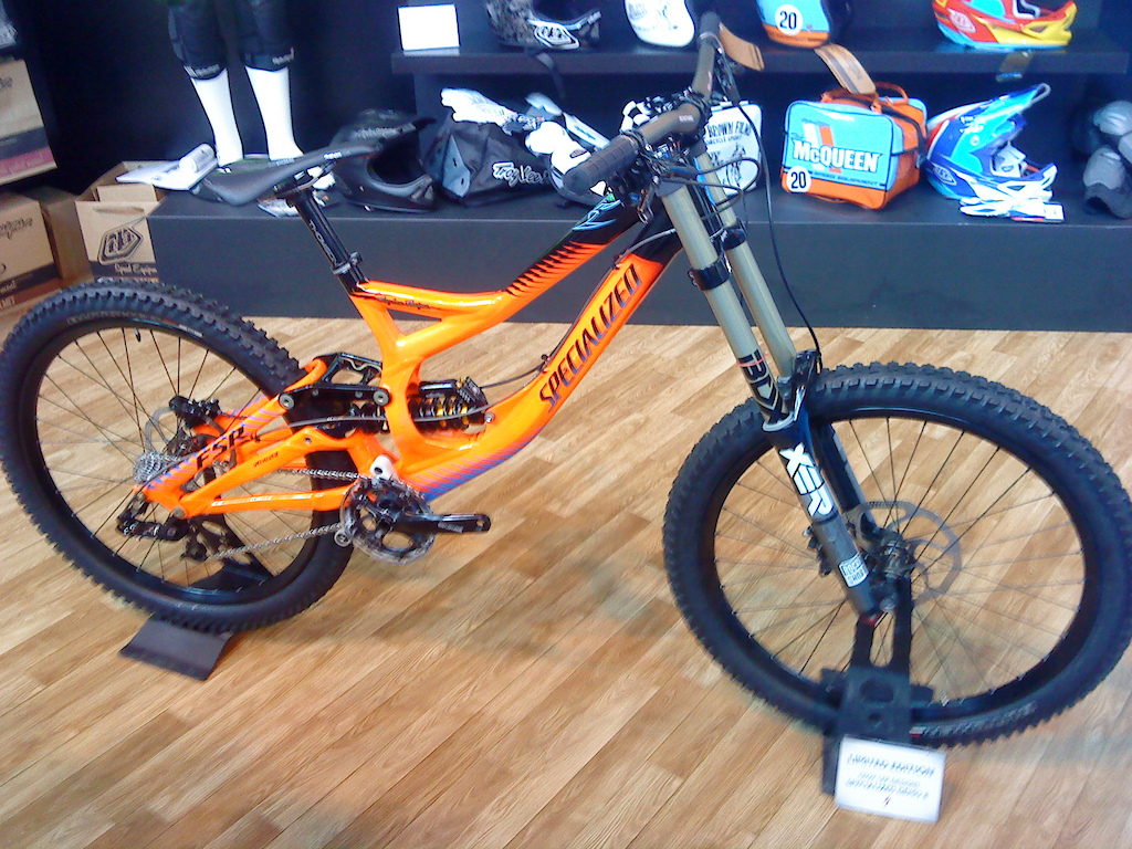 troy lee designs limited edition spcialized demo