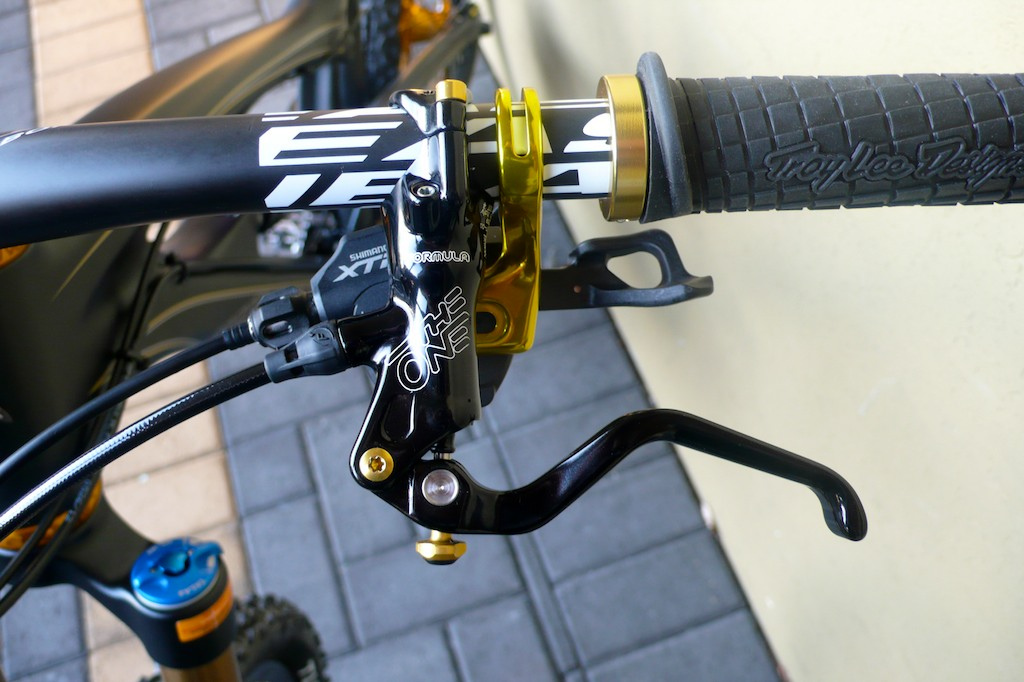 2011 Shimano XTR M980 - hangers stripped and plated with a gold ceramic plating - mounting bolts replaced with gold titanium
Formula The One - mounting bolts replaced with gold titanium
2011 Easton Haven carbon
ODI Grips Troy Lee Lock-On with Gold Clamps