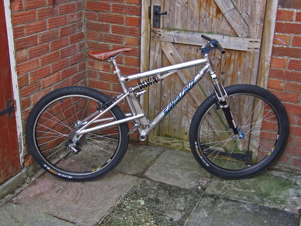 1999 SANTA CRUZ Heckler at 1999 SANTA CRUZ Heckler in UK United