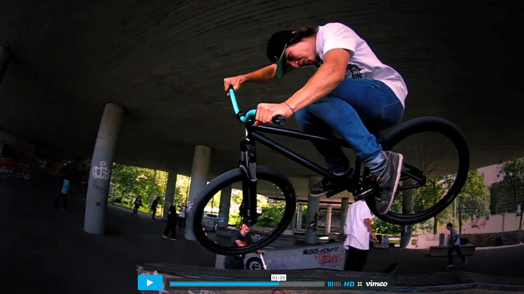 Just a cool still from dudes video. Now I want to try this off everything.