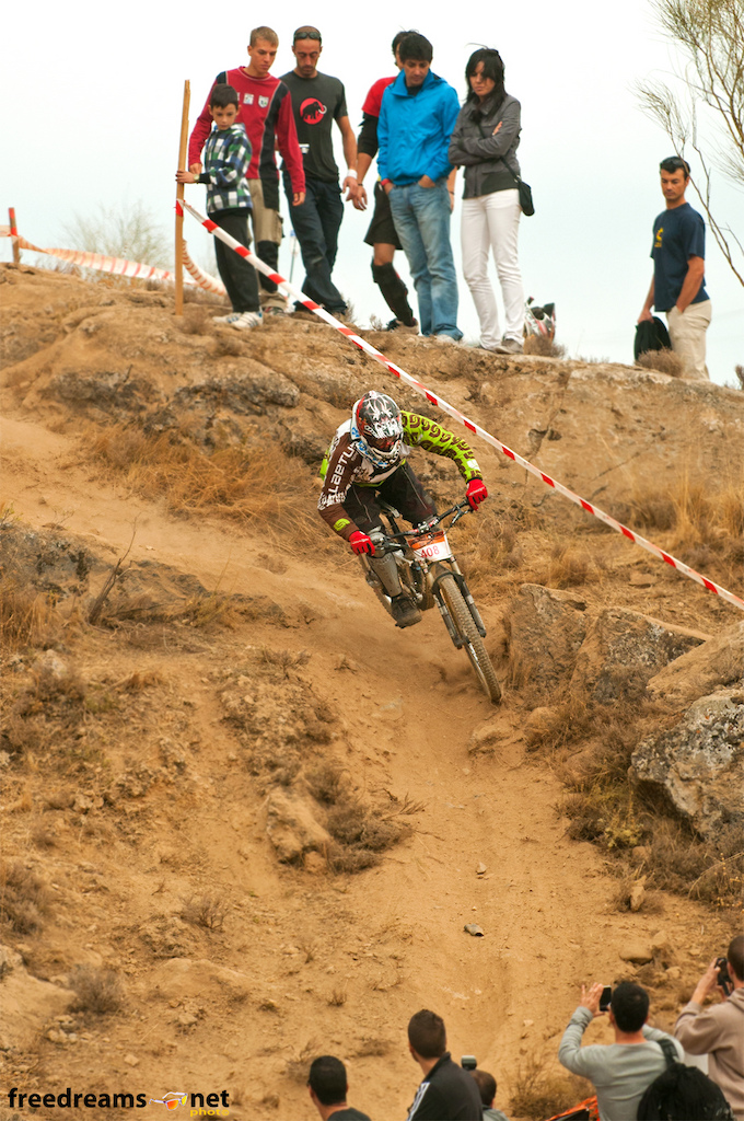 My 44 years old friend ripping the hill at 2011 Madrid DH Championship.