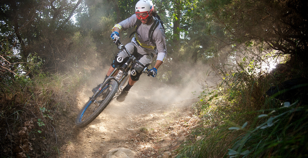 On the recognition of the 2nd stage in Superenduro Finale Ligure. Super dusty trail...