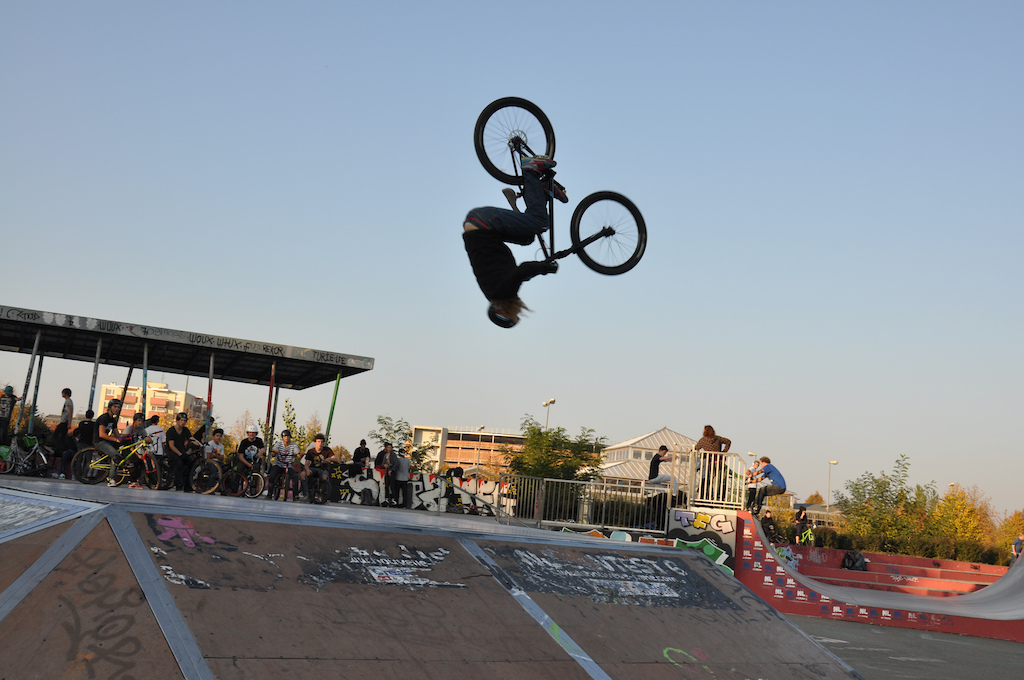 AND BACKFLIP LANDED

video HERE http://www.pinkbike.com/video/226114/