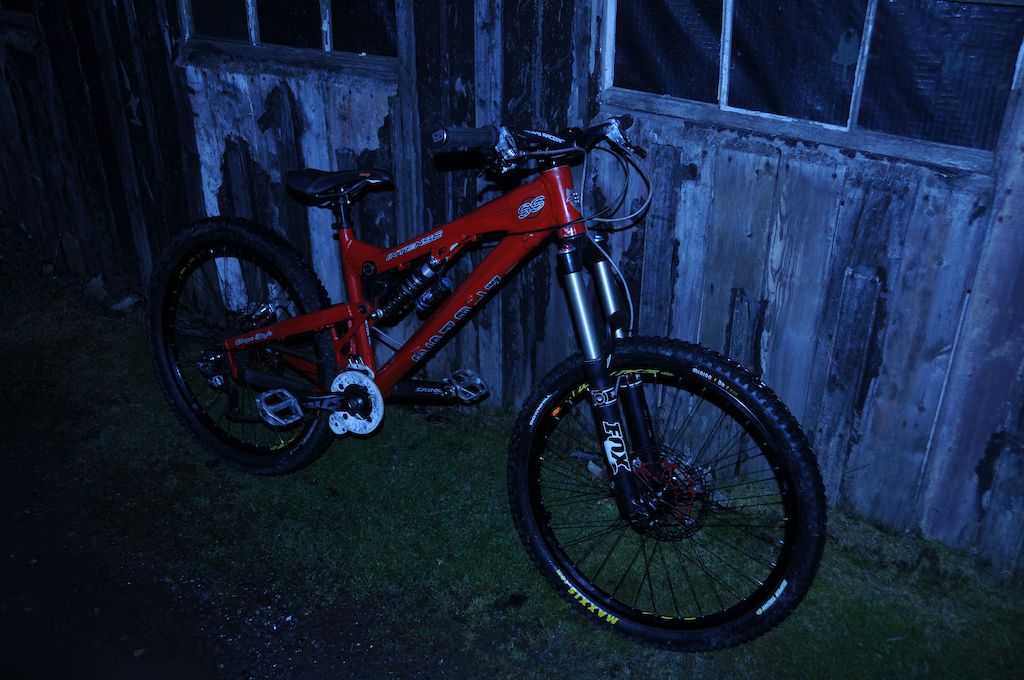 My new SS not quite finished, but getting there. Chromag chainring, bars and seatclamp, and MRP G2 SL mini chainguide to go