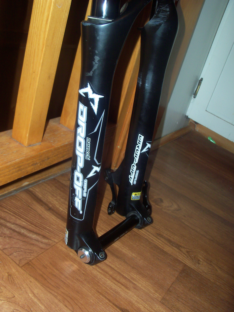 Set of forks I got from Sherbet. Thanks!

need a crown race though still...

and I found a 8''adapter for the forks..yay!