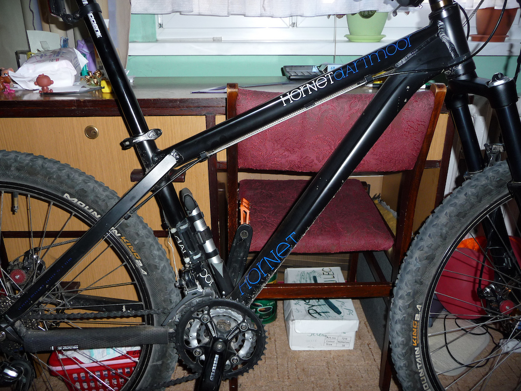Sprzedam rama+dodatki
http://allegro.pl/dartmoor-hornet-ns-octane-one-kross-bop-i1926385043.html