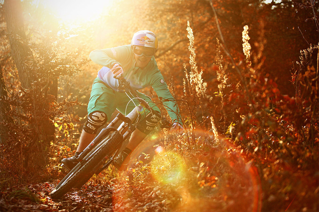 Da Tschugg having fun on his GHOST on a singletrail in the Bavarian outback ;) golden autumn light... I love this time of the year!!!!!

photo (c) by www.larsscharlphoto.com (me!)