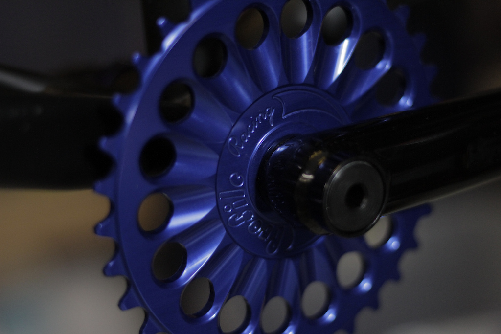 Profile Racing Elite Hubs, Cranks and new bottom bracket with Ti spindle on Sette Prowler prototype.