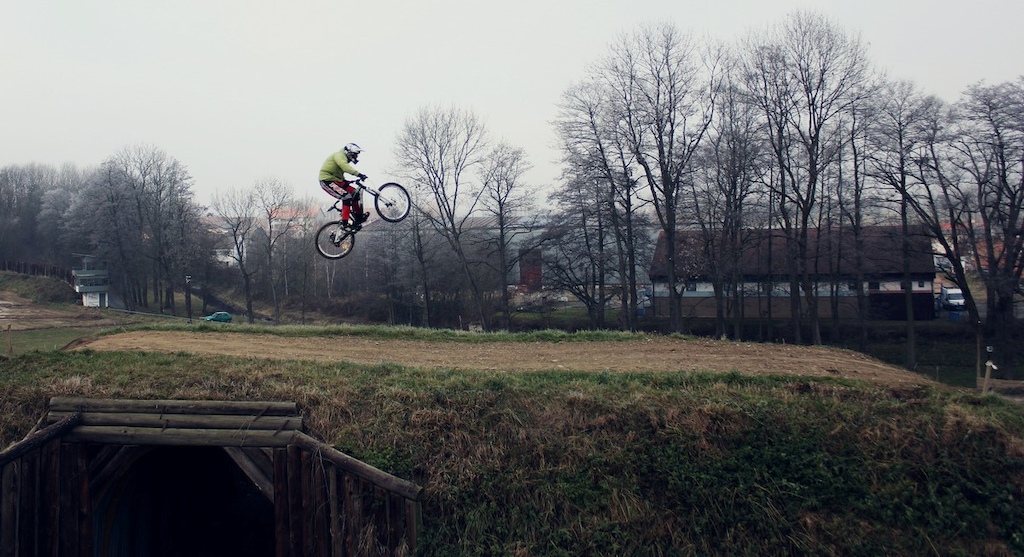 24th November, video shooting on MX trail, weather was really foggy and cold. Check video here: http://www.pinkbike.com/video/230490/