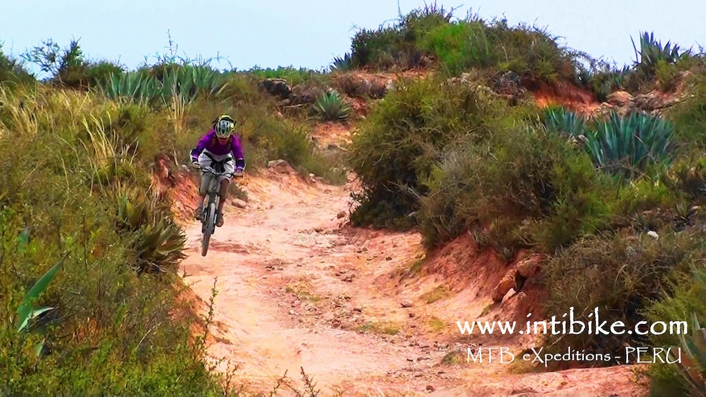 Maras Inca Salt pans trail!!! Mountain Biking in the wonderland of PERU!!!
Discover it with...
www.intibike.com
MTB eXpeditions
