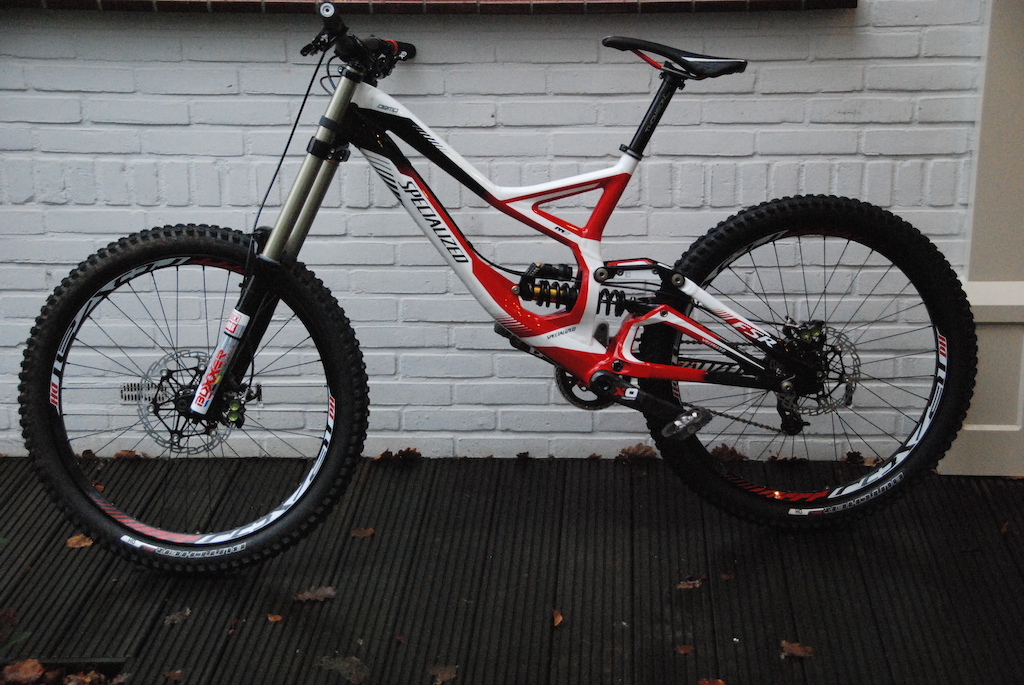 Our downhill weapon for 2012: Specialized Demo 8 II with Specialized Butcher tyres and Hope M4 EVO brakes.