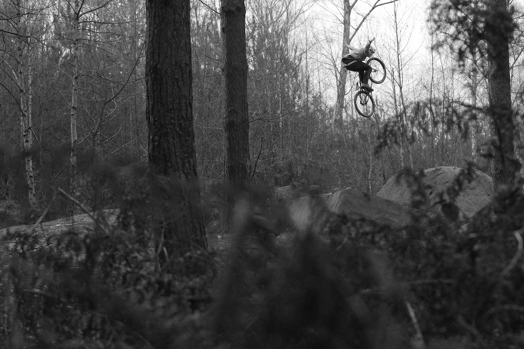 Tuck no hander