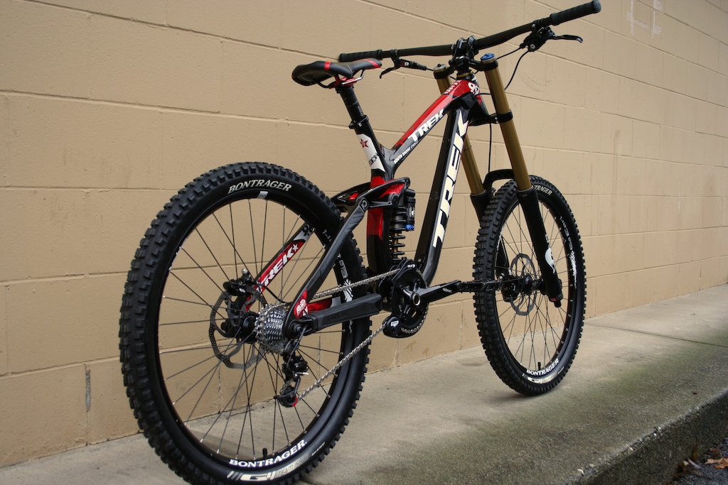 2012 session 9.9, demo from Trek for you who want to take a look at the real thing not web photos.  It'll be around for a few weeks !