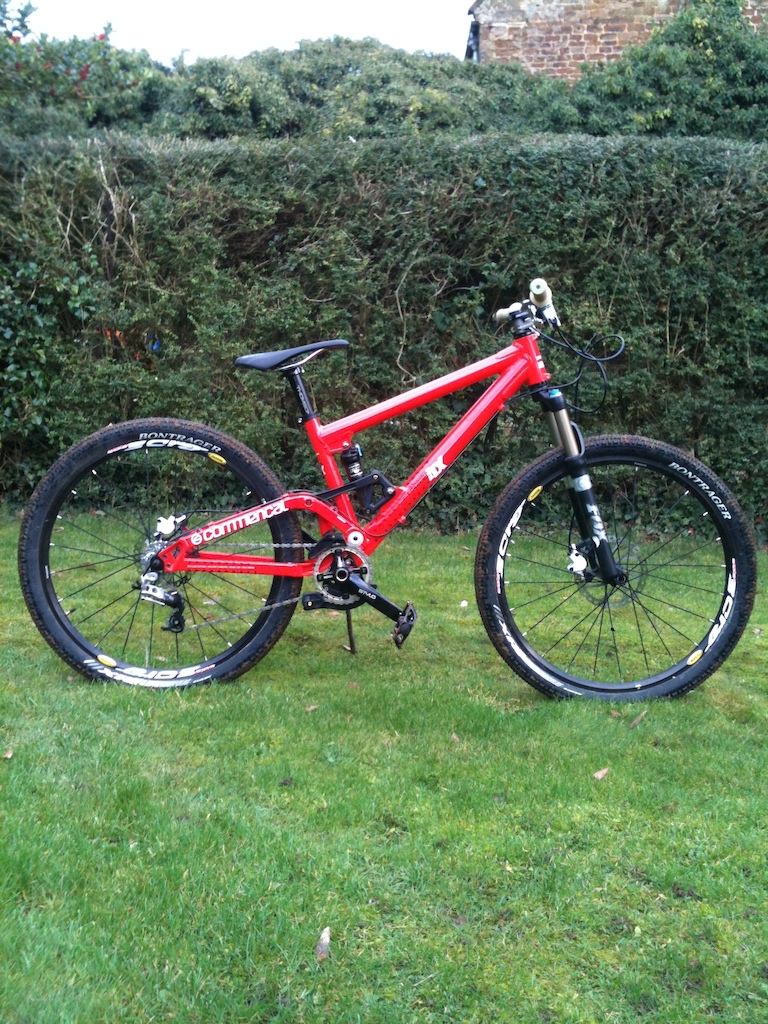 My new rig.
Commencal meta 4x.