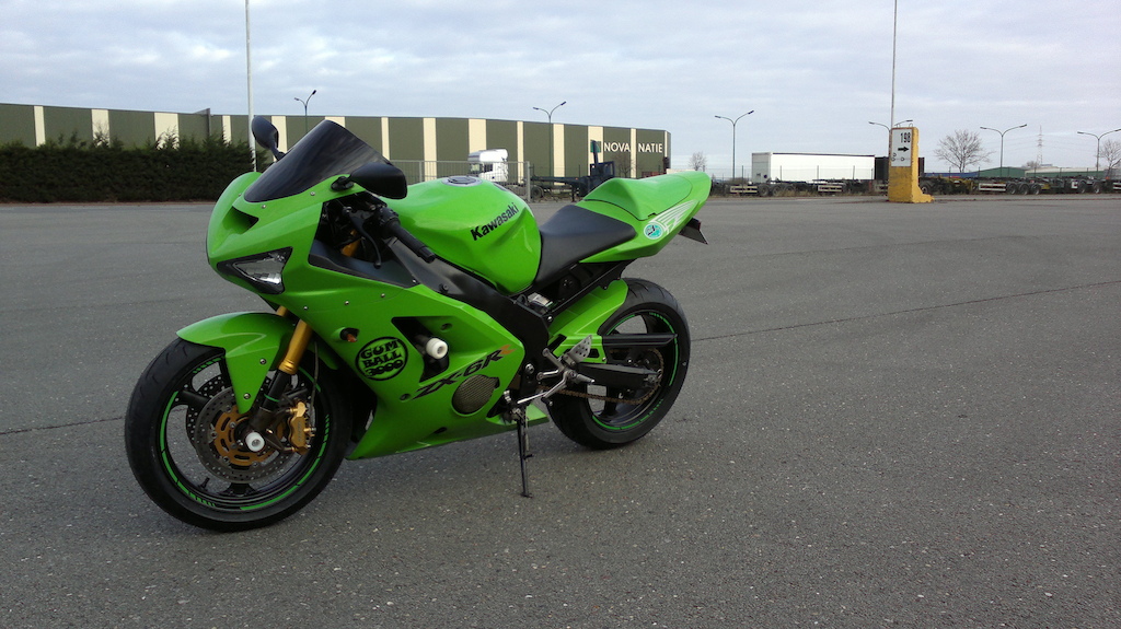 Racebike ready for track day's 2012
