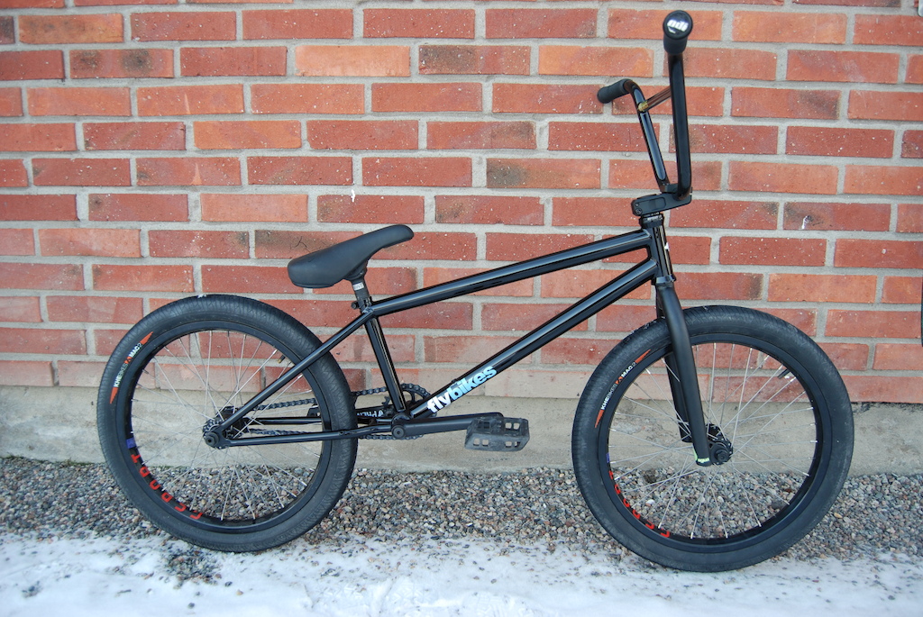 My new Flybikes Trueno frame and Alta stem