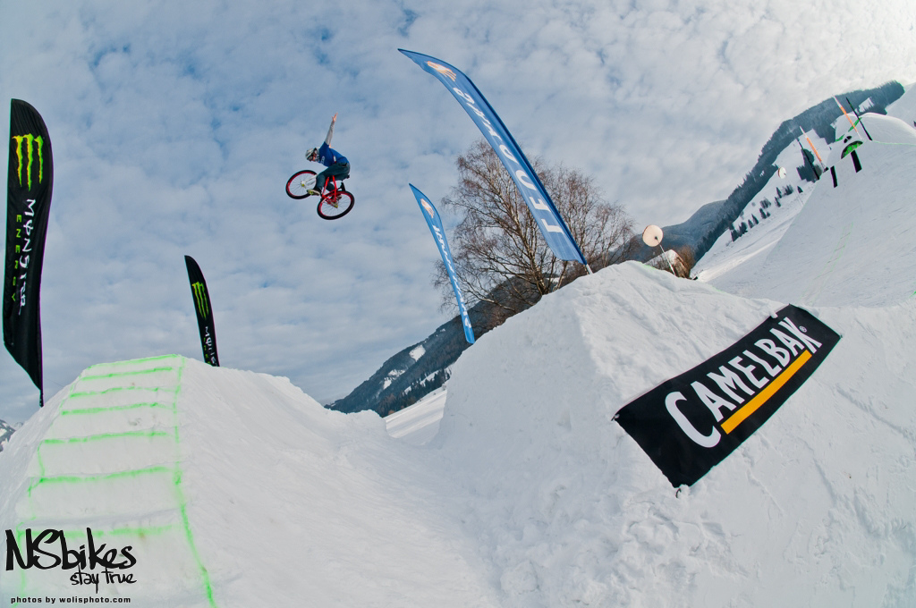 Bartek Obukowicz with another tuck no hander on a massive double.