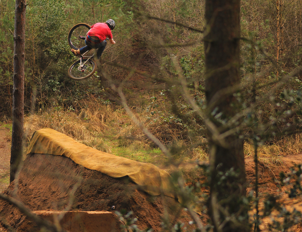 Matt Jones throwing a table over the hip of the top line.