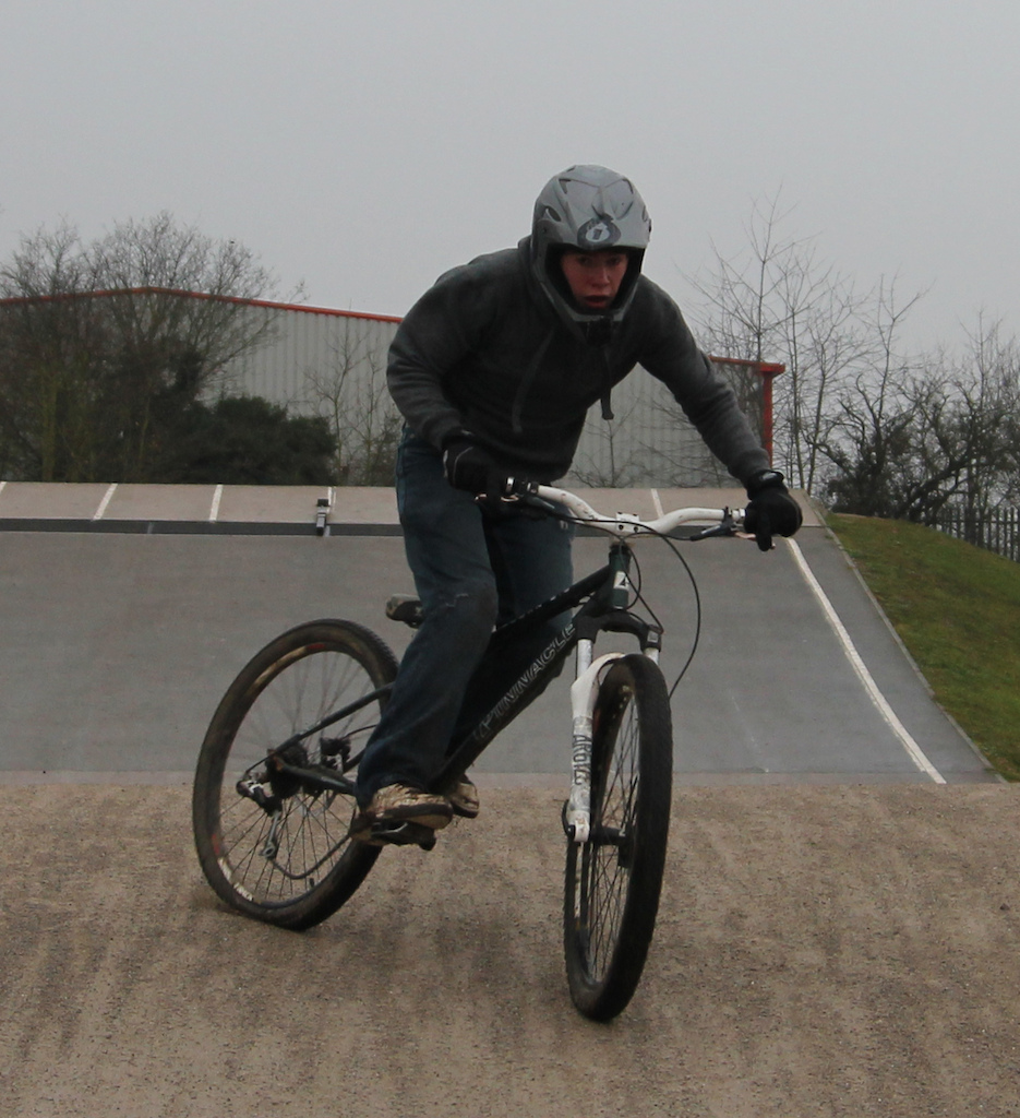 norwich bmx track

cba changing from hertfordshire on all these pics so it's staying as herts :)

-ignore the face in this one ;)