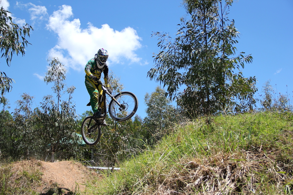 stromlo national round 3
please comment, feed back is appreciated!
if you know the rider pleas comment. thanks