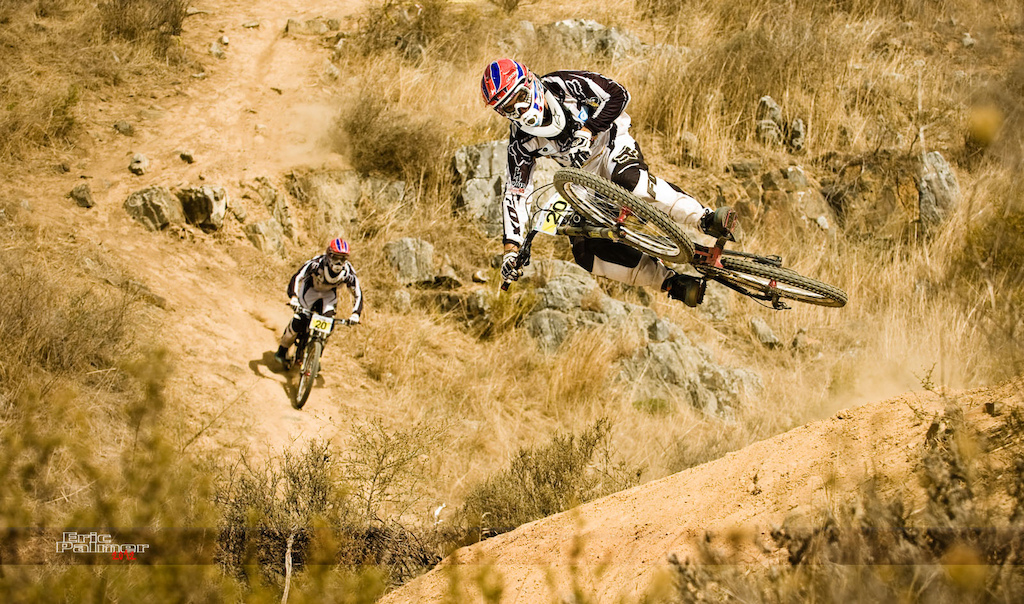Brad coming in &amp; throwing a flatty over the hip at the practice for the SA DH Nationals.

©Eric Palmer