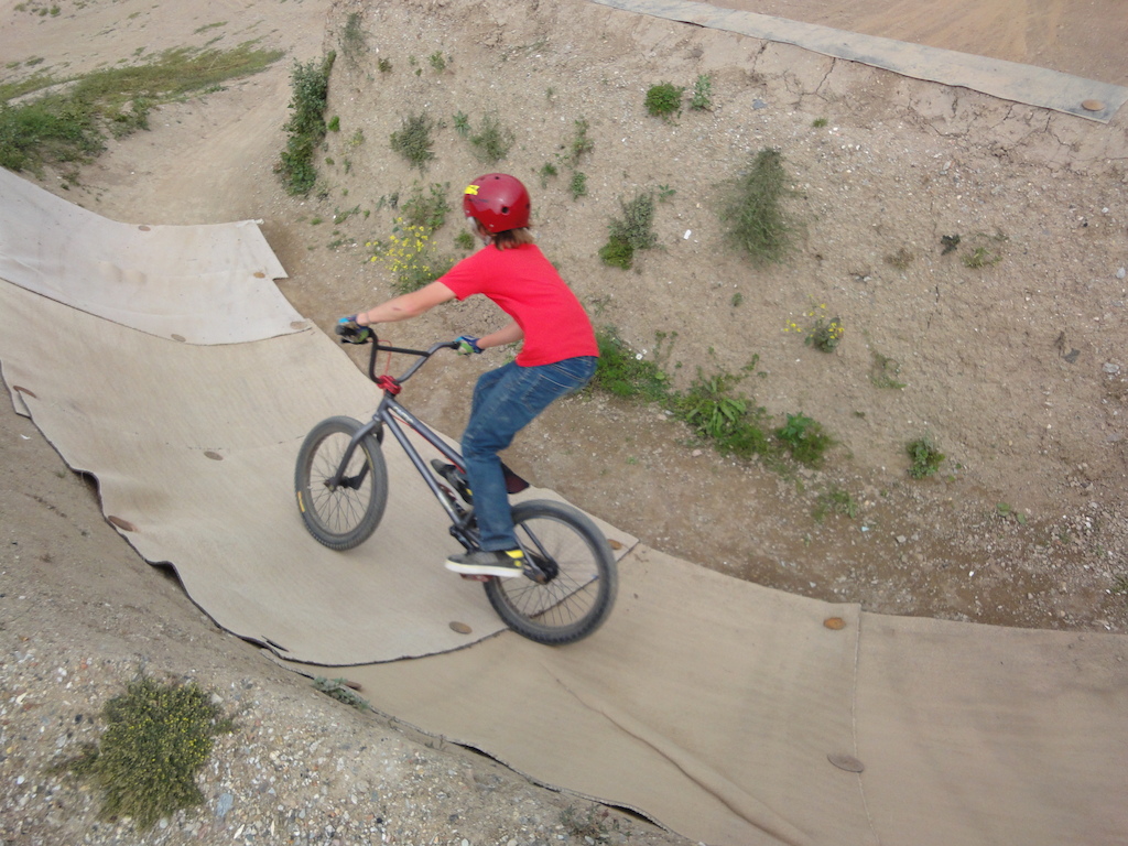 Riding dirt-jumps/ slope-style at The Track Portreath!