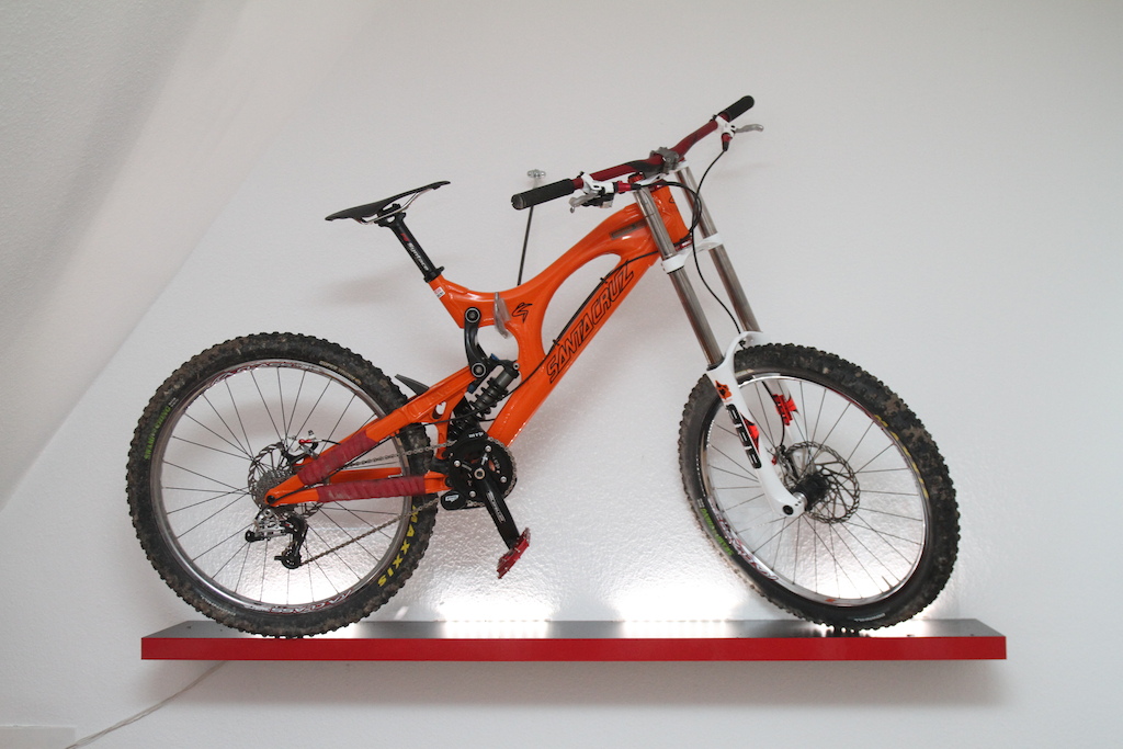 SantaCruz V10