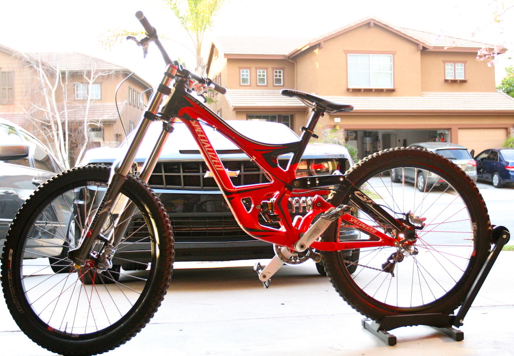 Demo 8ii.  Marzocchi 888ti, Double Barrel w/ ti spring. Industry Nine Wheelset, and Code G3
