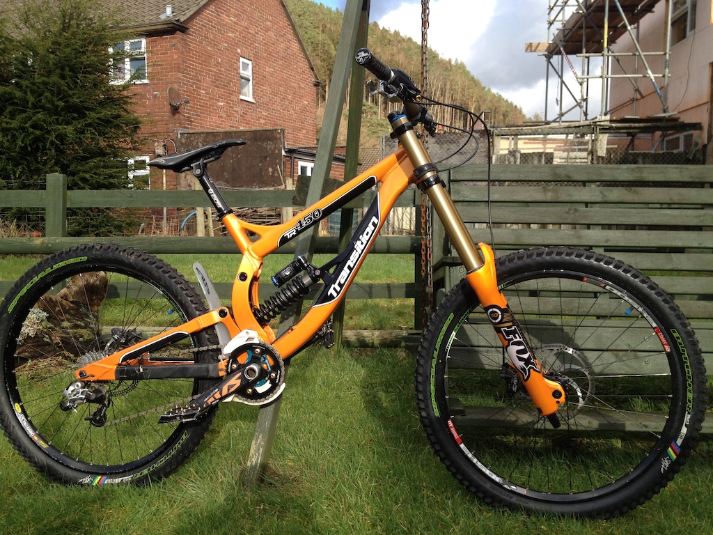 transition tr450
fox 40s
saints
renthal
hope