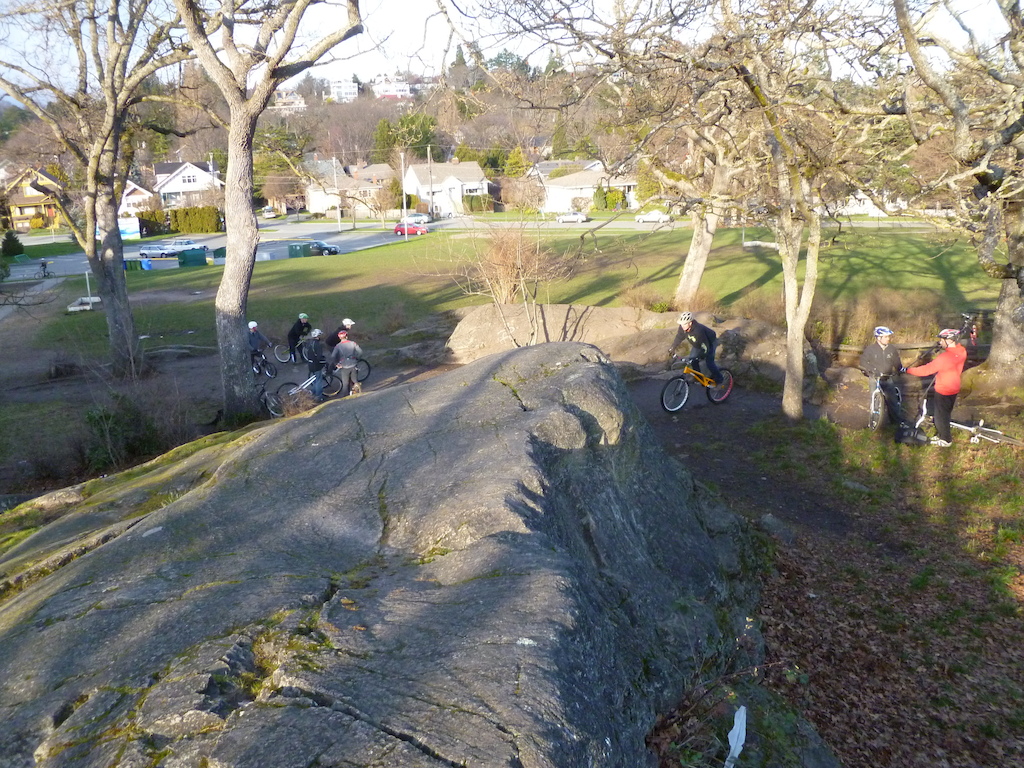 a big group ride at two spots in Victoria the day after the comp...pretty fun...