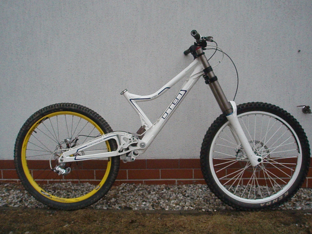 New DH bike, Omen Vigo+888rc3 wc, dartmoor+nukeproof wheels.
I'll finish the bulit till next week