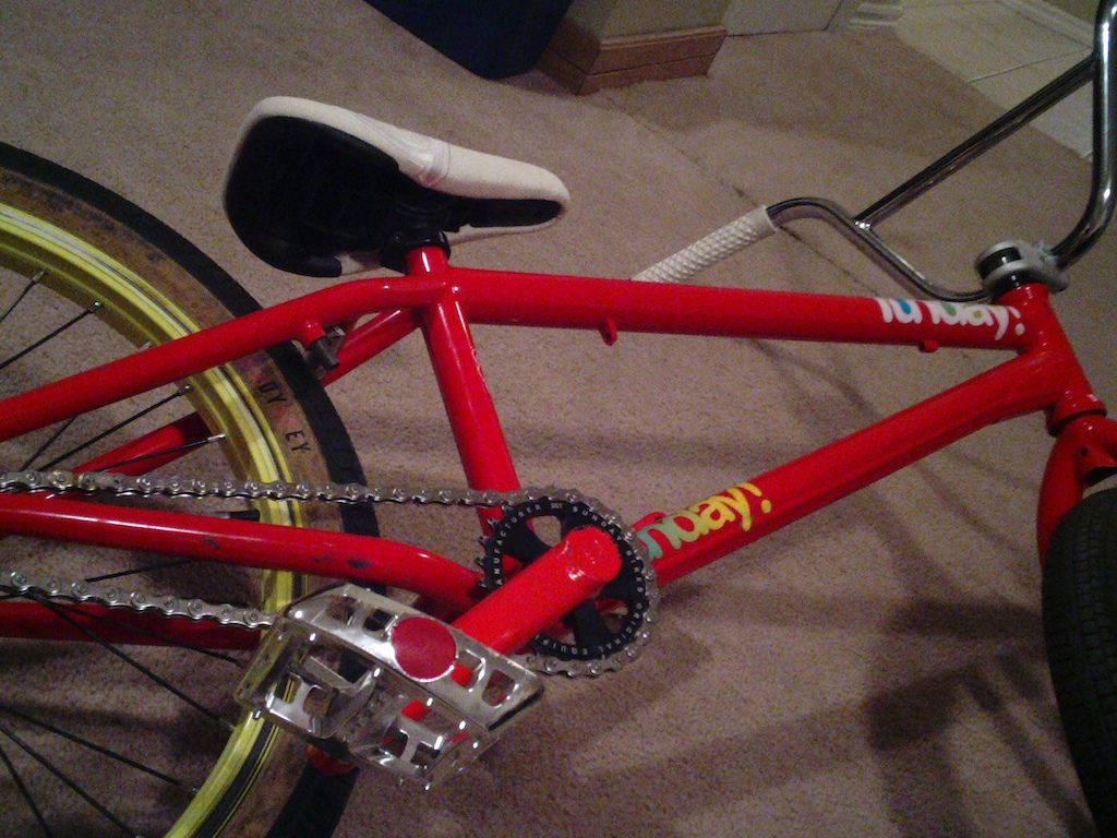 all the new parts this year in one pic...
animal seat
ody chain
ody lincoln stem
macneil tabarnak bars 
animal grips
ody twisted chrome pedals