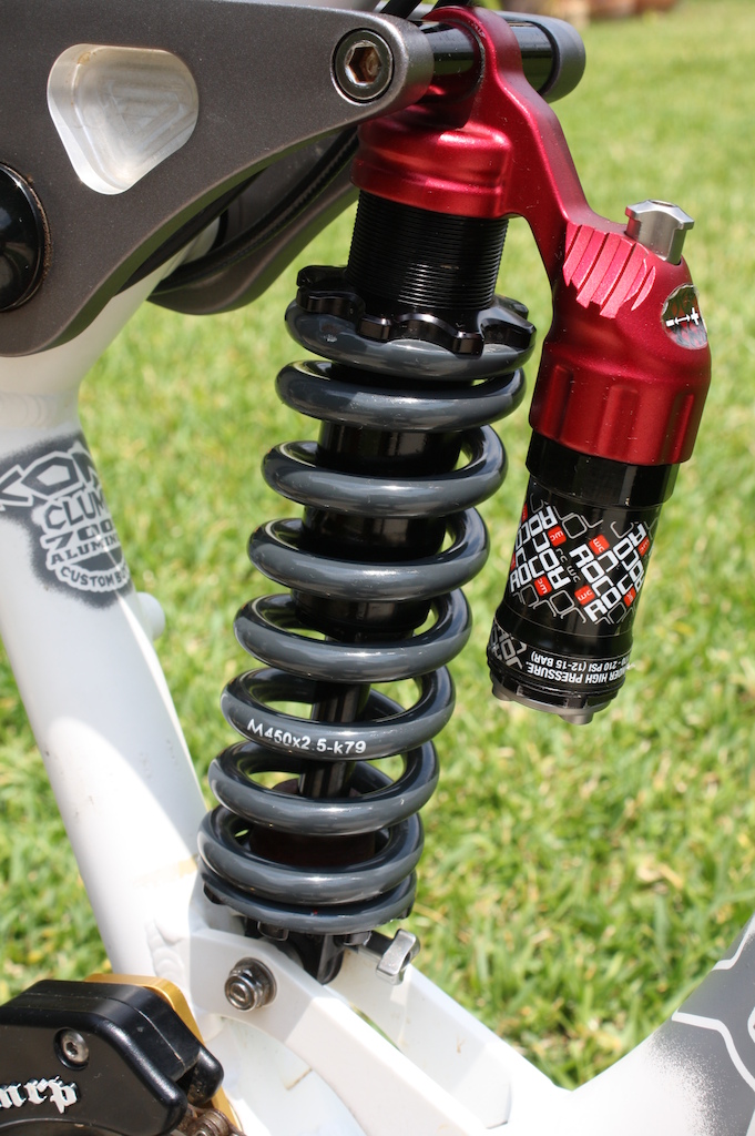 En venta Kona Stinky 2008.  Todo en perfecto estado. Info al 0414-0561521.edoardo14@hotmail.com
