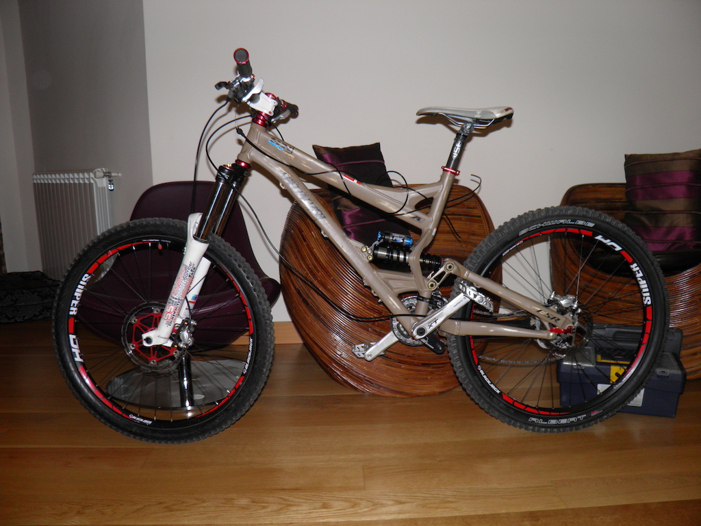 Sx Trail á la carte my Bike for 2012, well lets see how much time it lasts.....