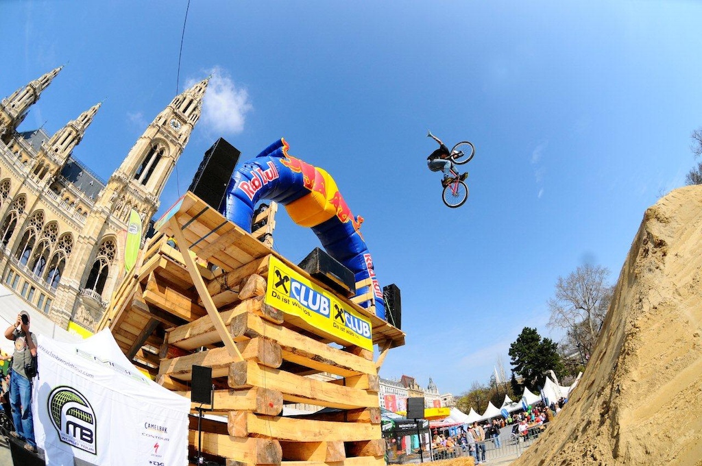 Bartek Obukowicz dropping at the VIENNA AIR KING 2011