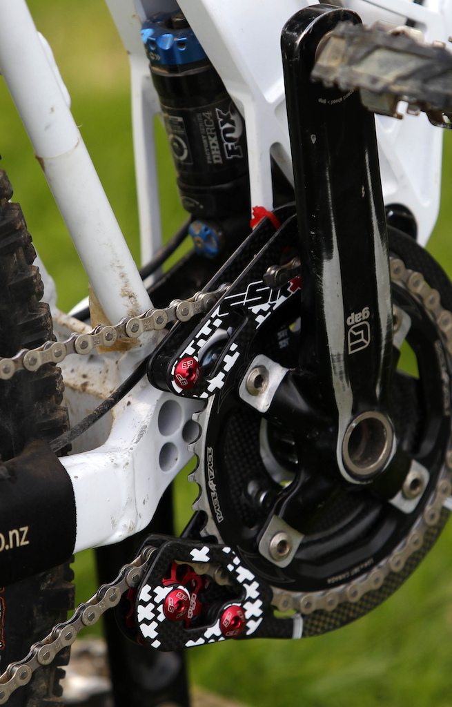CSixx Chain guide... nice!
