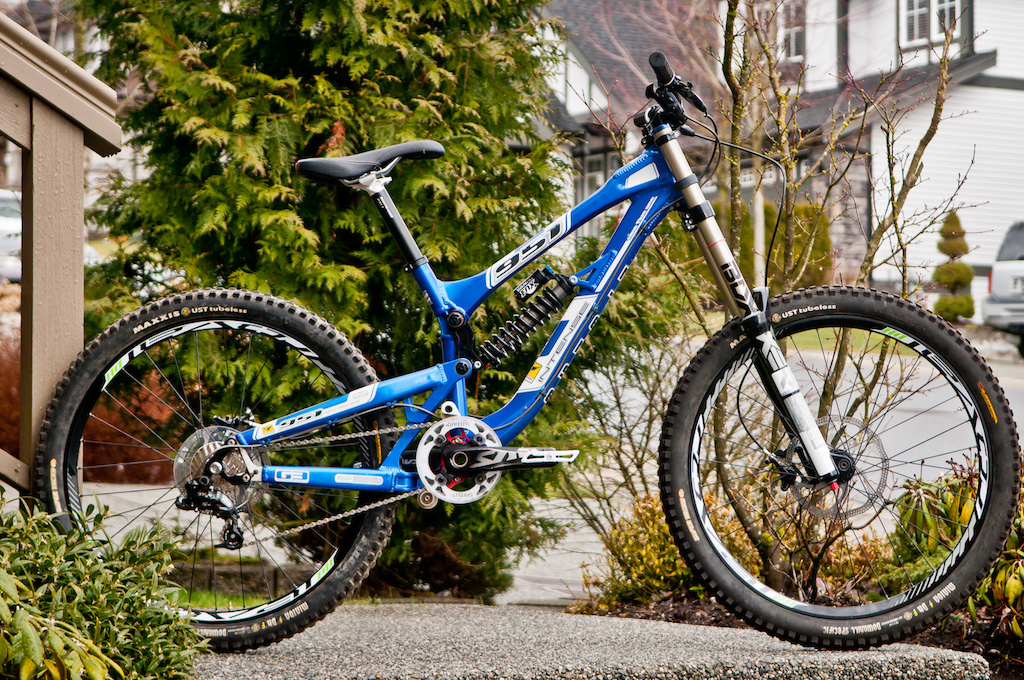 Bryan's 951 for sale

http://www.pinkbike.com/buysell/1048166/