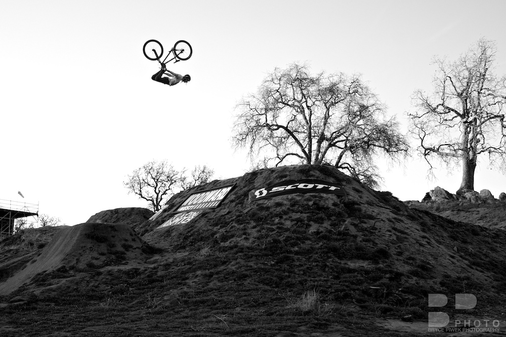 Cordova Flip. I wish the light had kept firing like it was in the other photo but the trick is badass so can't complain!