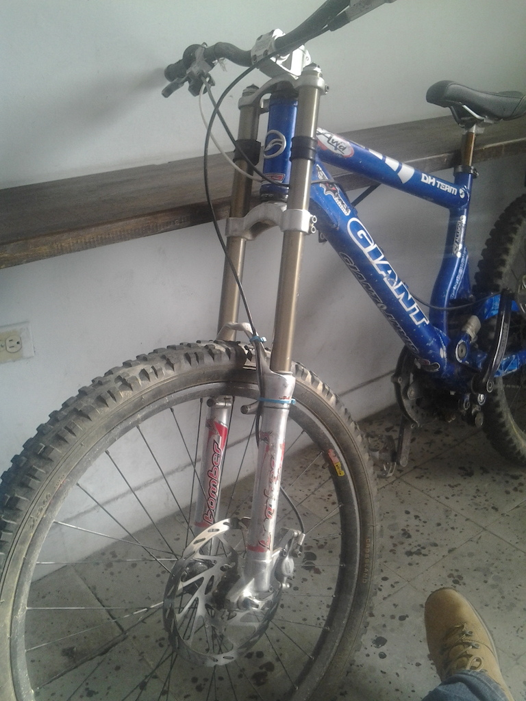se vende giant dh team