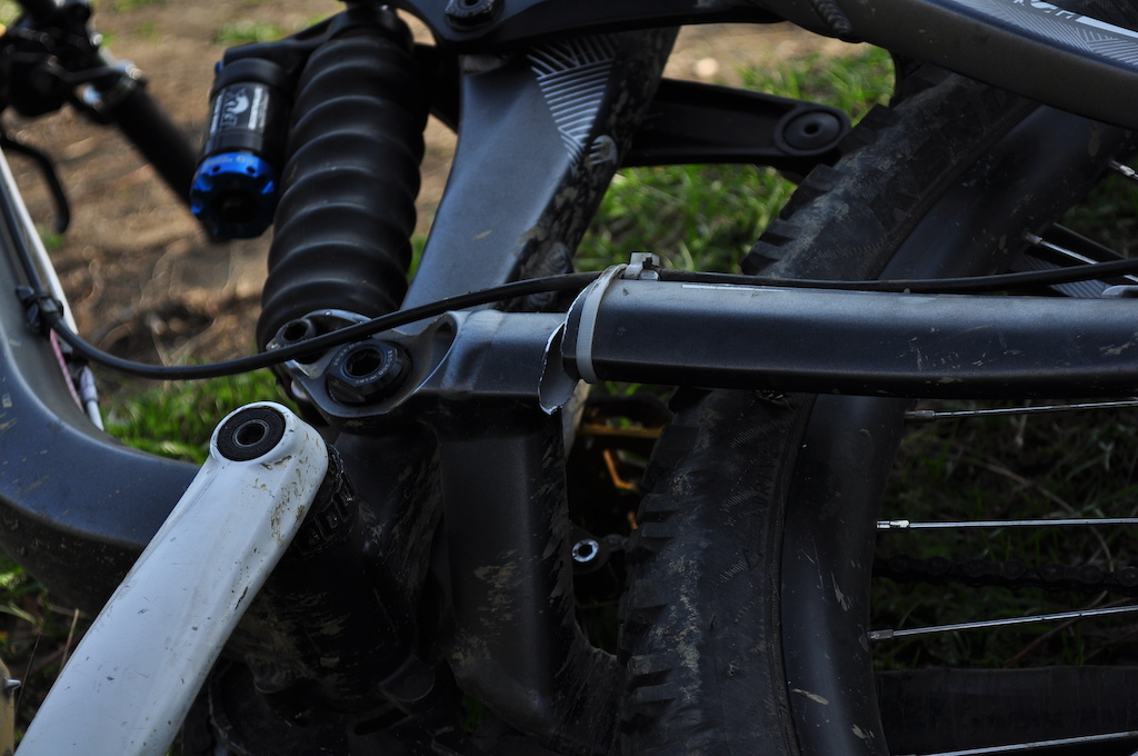 WTF Trek? What do you understand by durability? I had this Scratch since September 2011 and 3 months I didn't rode it(winter, you know). Yesterday it snapped in 2 not after a big jump or something like that, but after riding thru a compression on a hill. And I was worried that the fork isn't strong enough...