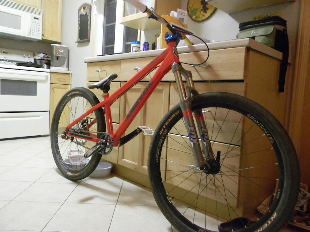 new identiti krisis sl wheels and chain tensionor are temp and fork is being lowerd to 100mm. weighs somewhere around 21pounds