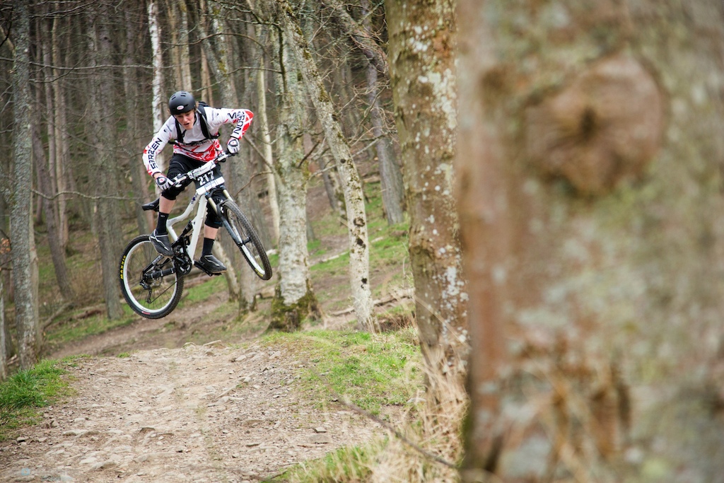 Photos from the UK Gravity Enduro rd 1 to go up with the new Madison/Saracen video

http://www.saracen.co.uk/