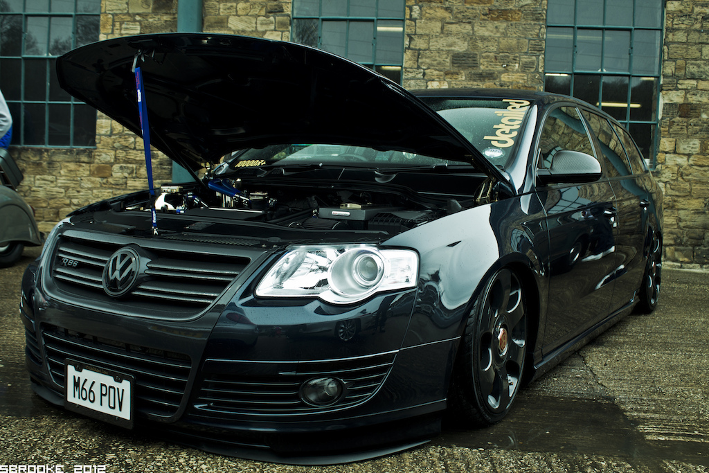 v-dub dub vdub low lowered bbs mk1 mk2 mk3 mk4 mk5 mk6 polo golf passat typ2 type2 corrado caddy clean polished show rotiform estate