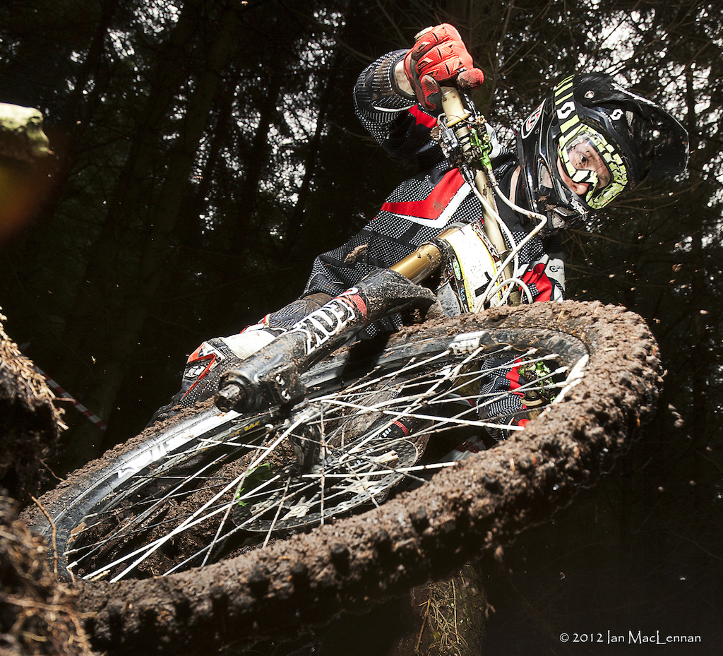 Images copyright Ian MacLennan 2012