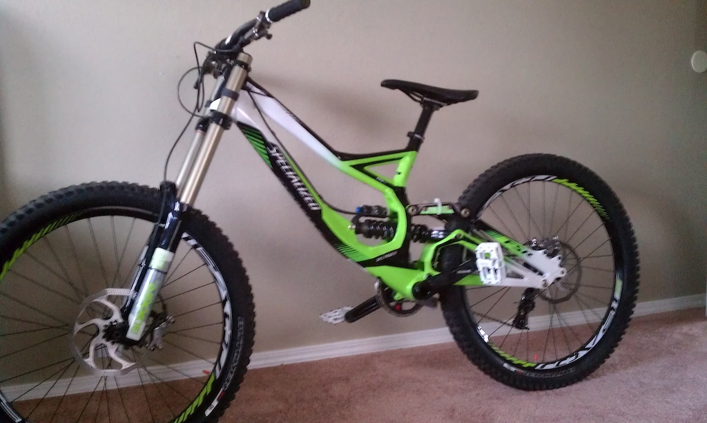 my new bike :) 2012 demo 8 1 stock except for the brakes