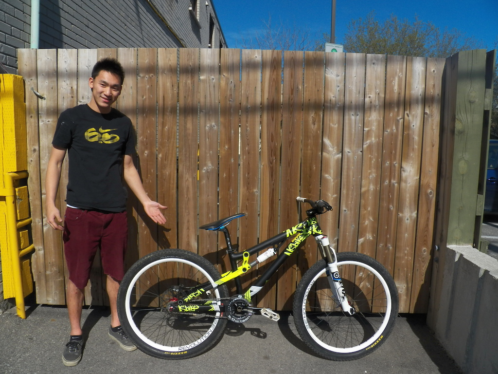 Thomas's New NS Soda Build. Purchased at ZM Cycle and Fitness. Weight is 29.7lbs!!!