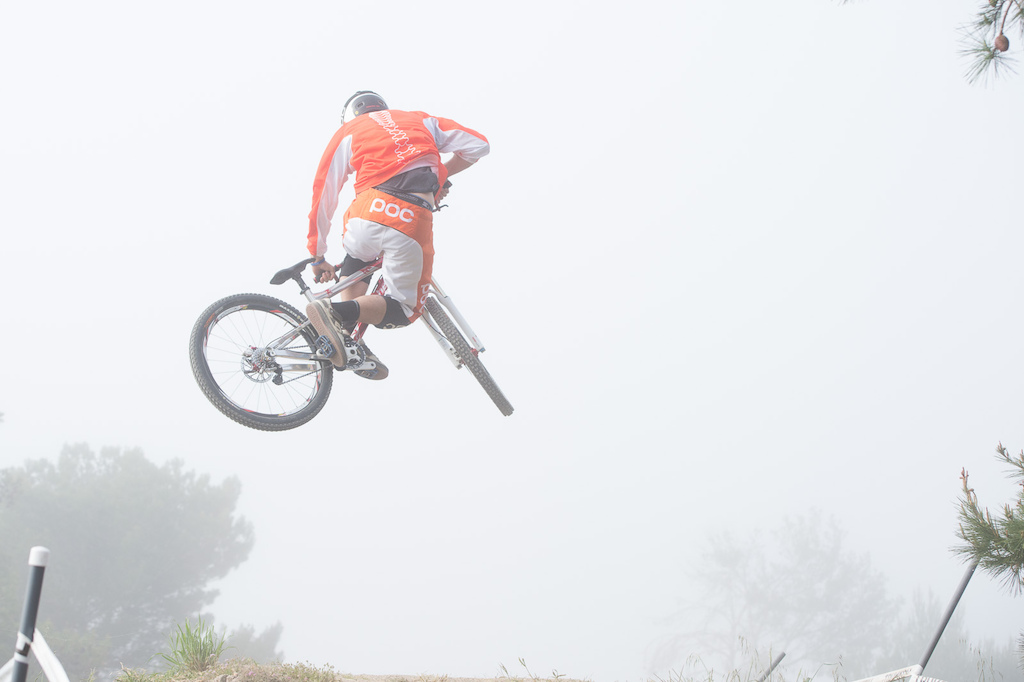 Lear Miller getting whipped in the fog. Race day practice for the DH.