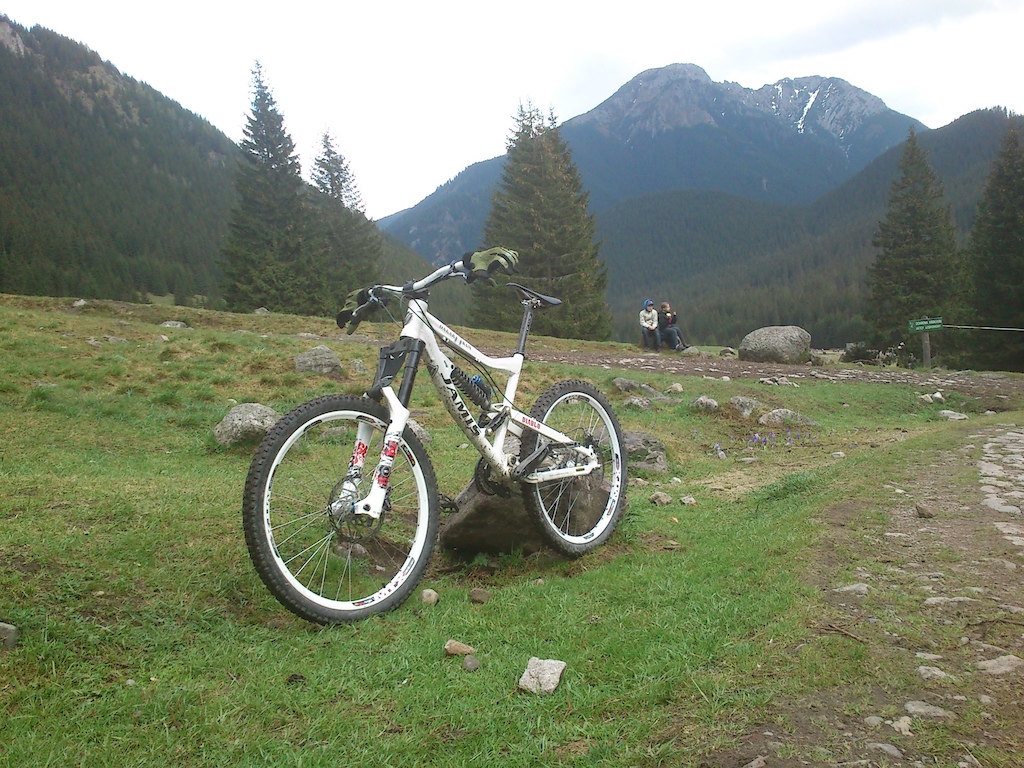 18km enduro trip to dolina chchołowska in tatra mountains on my downhill bike